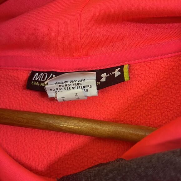 Under Armour medium hoodie - Picture 2 of 5